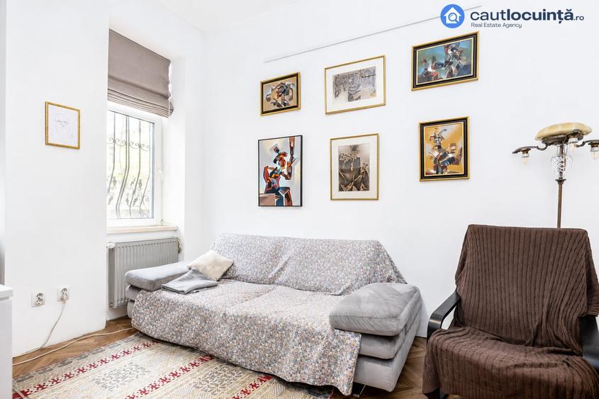 Apartament cu 6 camere, mobilat în P-ța Victoriei