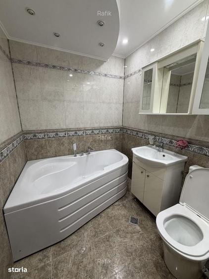 Apartament cu 3 camere decomandat în Splaiul Unirii