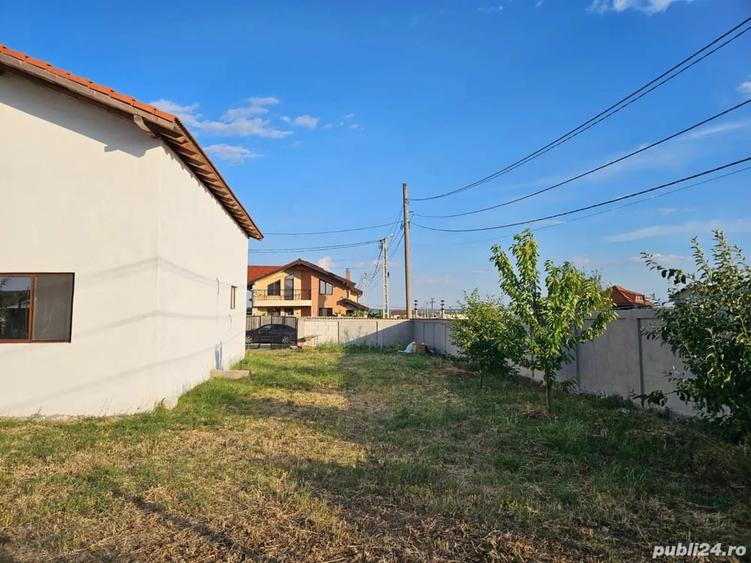 Spațiu comercial, de 600 mp, în Alunișul