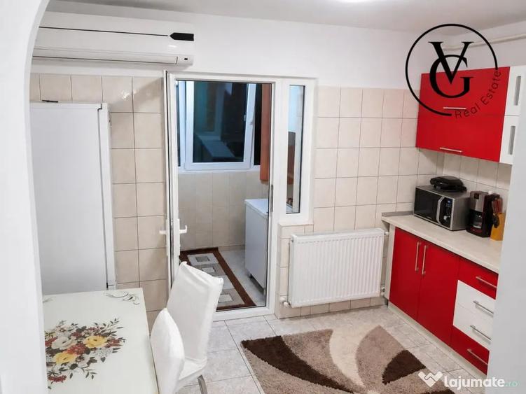 Apartament cu 3 camere decomandat în Faleza Nord