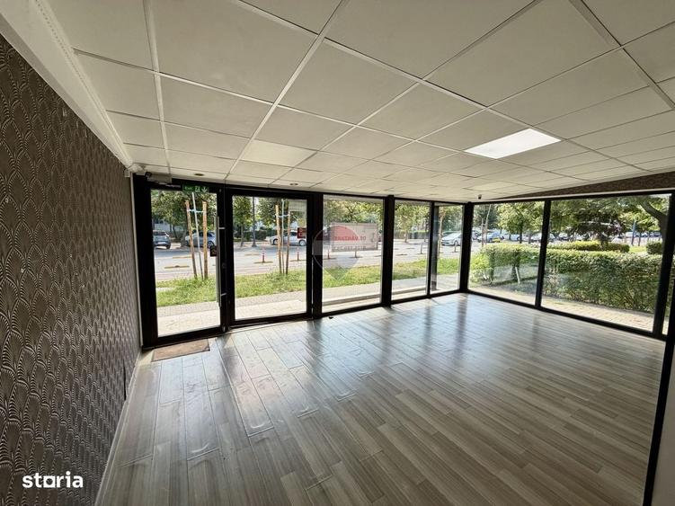 Spațiu comercial, de 61 mp, în Central