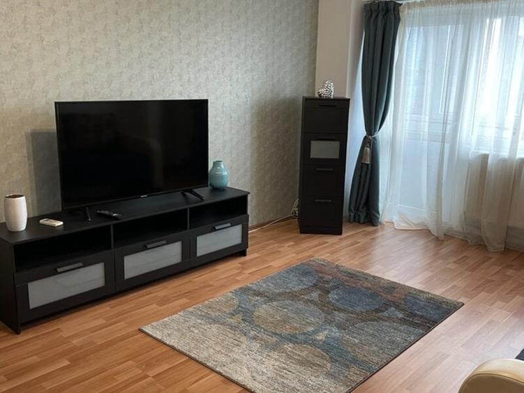 Garsonieră decomandată, mobilată în Virtuții