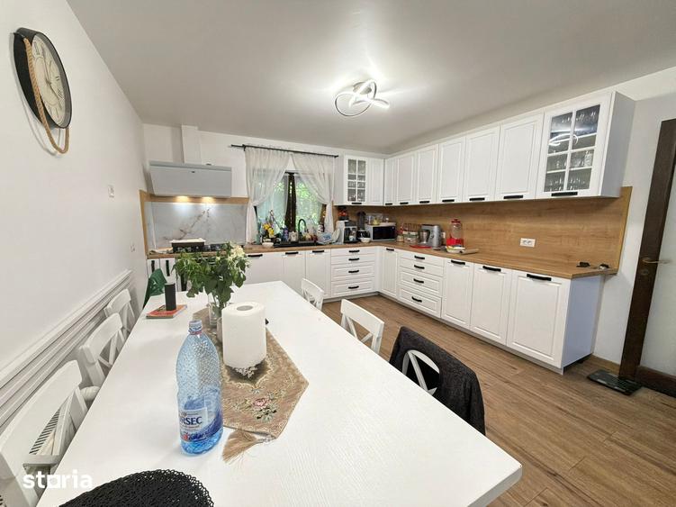 Casă cu 6 camere cu Teren 1700 Mp în Hemeiuș