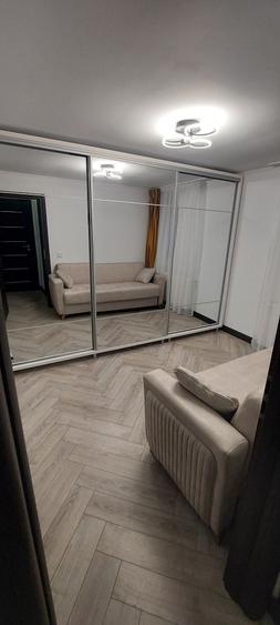Apartament cu 3 camere decomandat în Zahana
