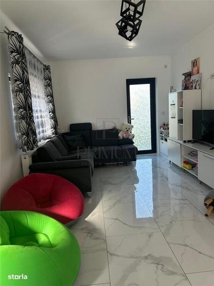 Casă cu 3 camere în Sânmihaiu Român