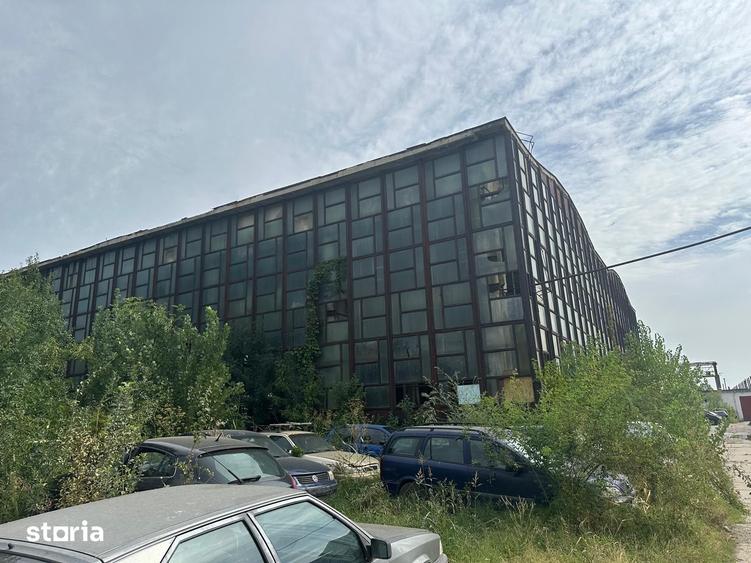 Teren de 55228 mp, în Mihai Bravu