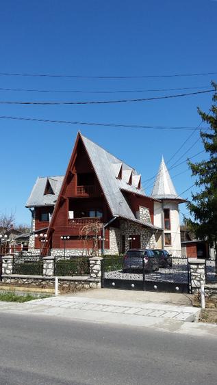 Casă individuală cu 5 camere cu Teren 2473 Mp în Găgeni