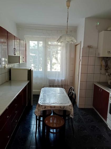 Apartament cu 3 camere decomandat în Grigorescu