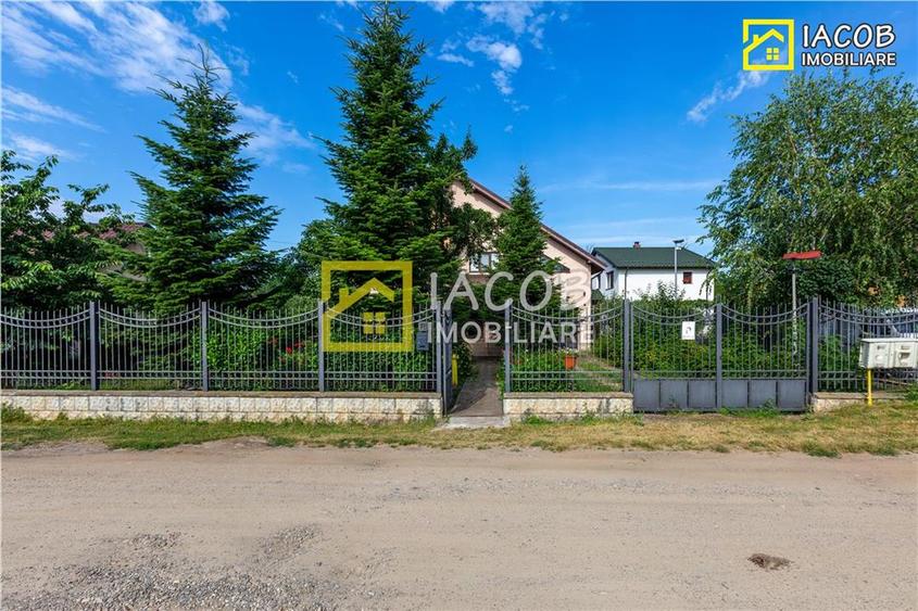 Casă individuală cu 5 camere cu Teren 1662 Mp în Sud