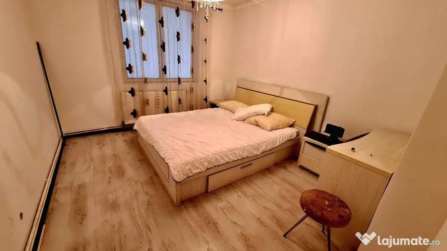 Apartament cu 3 camere în Moneasa