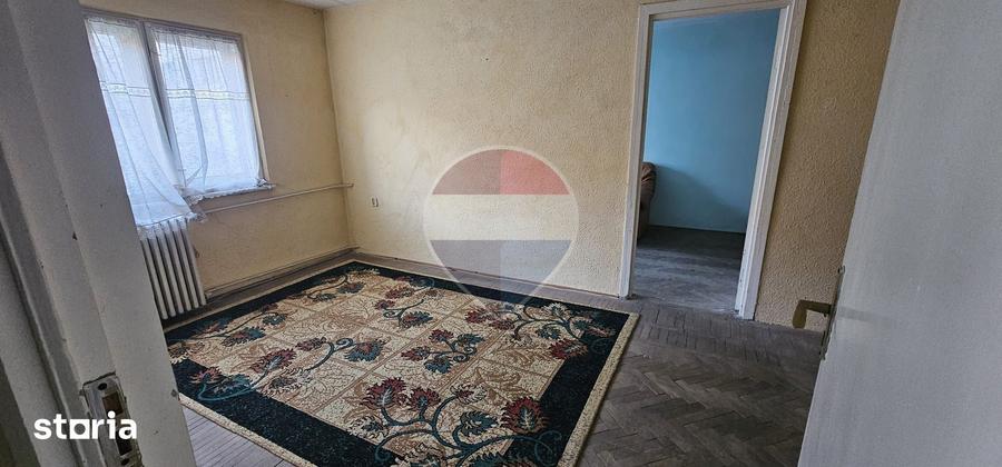 Apartament cu 2 camere în Parincea