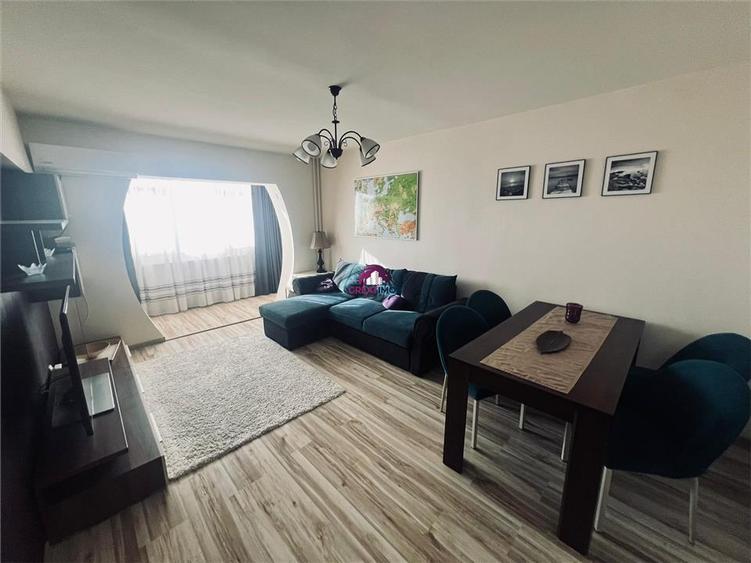 Apartament cu 2 camere decomandat, mobilat în Republicii
