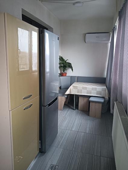 Apartament cu 2 camere semidecomandat în Rahova