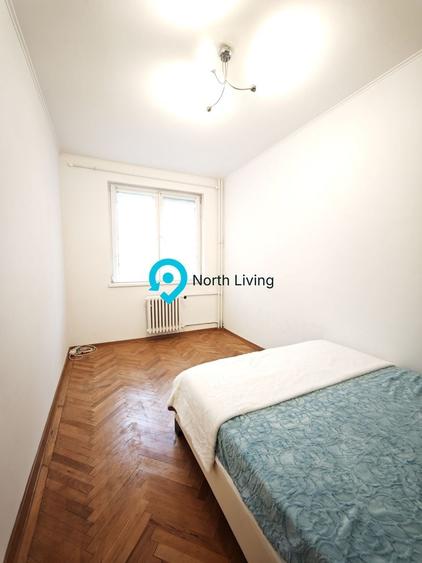 Apartament cu 3 camere semidecomandat în Pajura