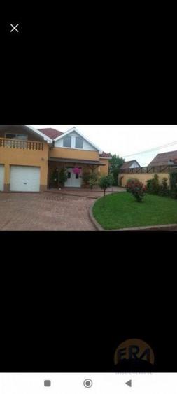 Casă cu 6 camere cu Teren 1500 Mp în Sânmartin