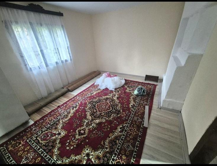 Casă cu 3 camere în Bughea de Sus