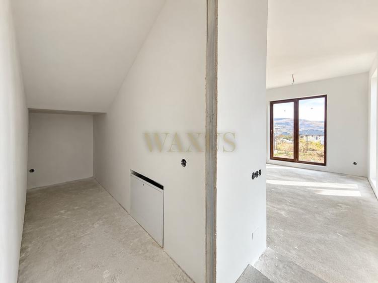 Duplex cu 4 camere cu Canalizare în Chinteni