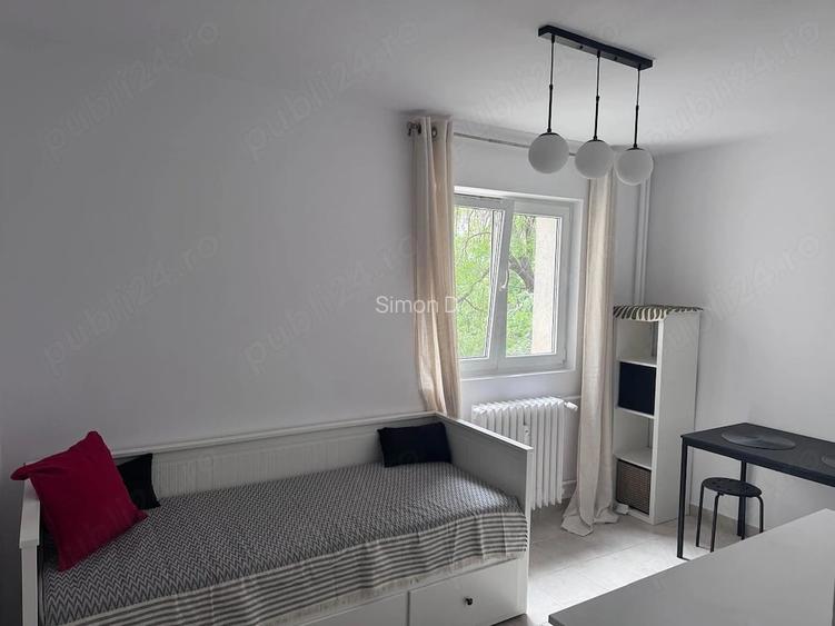 Inchiriez garsoniera Piata Alba Iulia