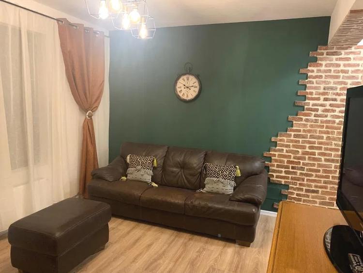 Apartament cu 3 camere decomandat, mobilat în Sisești
