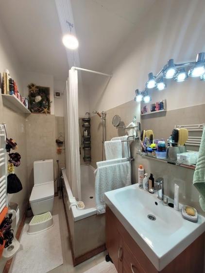 Apartament cu 2 camere semidecomandat, mobilat în Dristor
