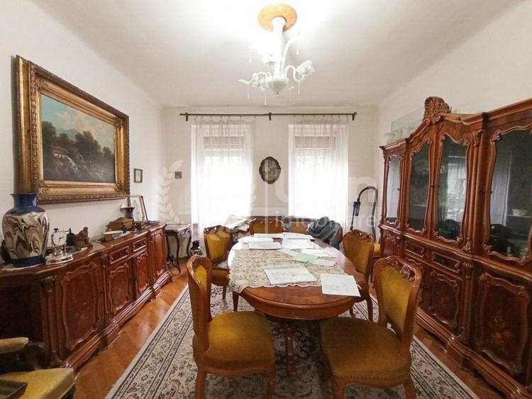 Casă individuală cu 5 camere cu Canalizare în Mărăști