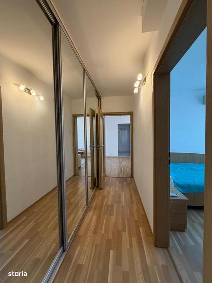 Apartament cu 3 camere semidecomandat, mobilat în Iancului