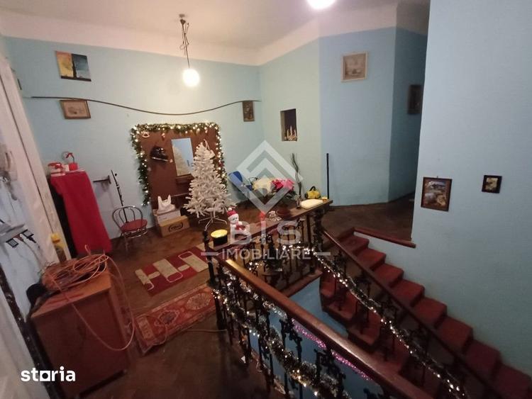 Casă cu 6 camere cu Teren 600 Mp în Central