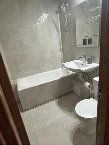 Apartament cu 2 camere decomandat în Republicii