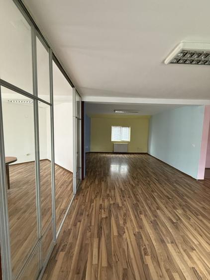 Spatiu birouri 200 mp | Floresti Str. Tautiului | 5 incaperi | AC | 2 bai | Centrala proprie - 7