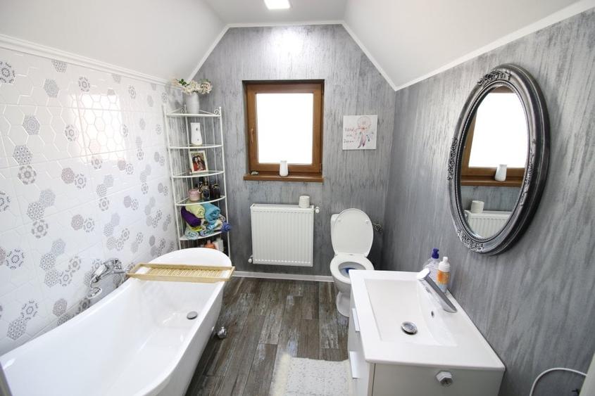 Casă individuală cu 4 camere cu Teren 500 Mp în Șerbeștii Vechi