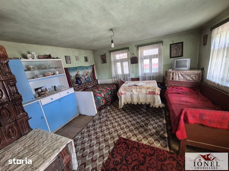 Casă cu 3 camere cu Teren 1700 Mp în Berghin