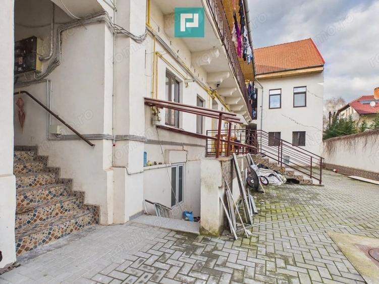 Apartament cu 3 camere semidecomandat în Central