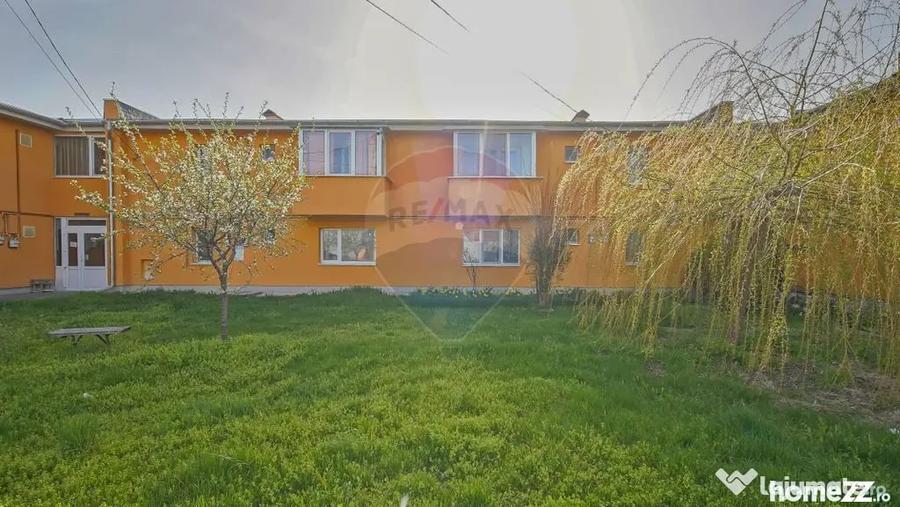 Apartament cu 4 camere semidecomandat în Stupini
