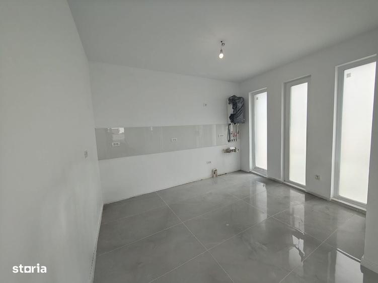 Casă cu 3 camere în Berceni