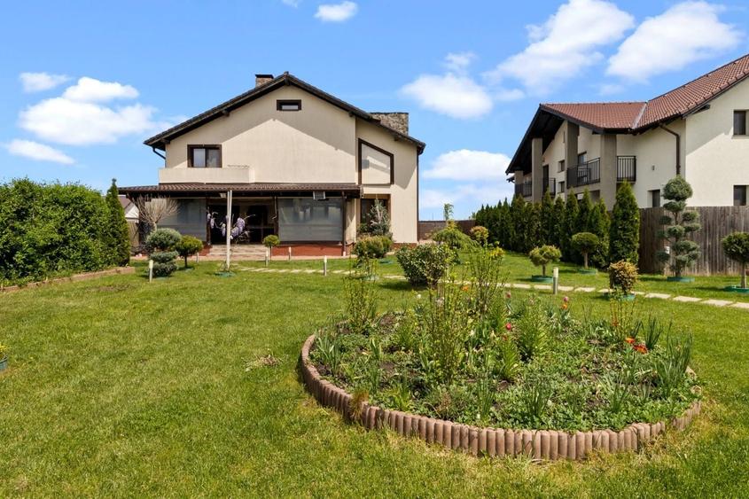 Casă cu 4 camere în Sânpetru