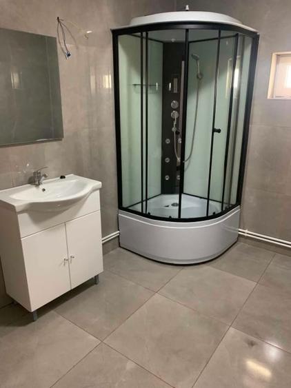 Casă individuală cu 3 camere cu Canalizare în Almăj