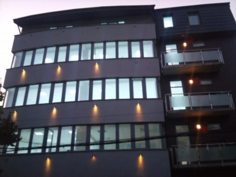 Casă individuală cu 8 camere cu Teren 540 Mp în Cotroceni