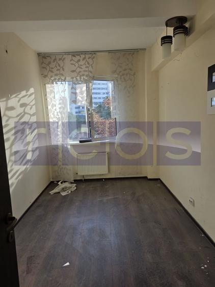 Spațiu comercial, de 340 mp, în Mihai Bravu