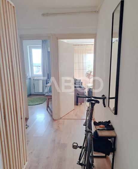 Apartament cu 2 camere semidecomandat, mobilat în Plopilor
