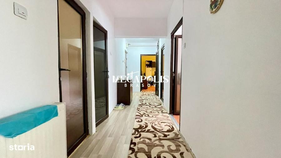 Apartament cu 3 camere decomandat în Răcădău