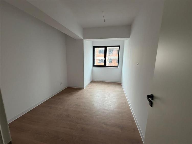 Apartament cu 3 camere decomandat în Nord