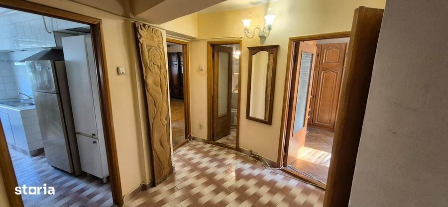 Apartament cu 2 camere decomandat în Central
