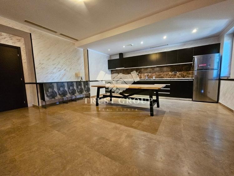 Apartament cu 3 camere decomandat, mobilat în Primăverii