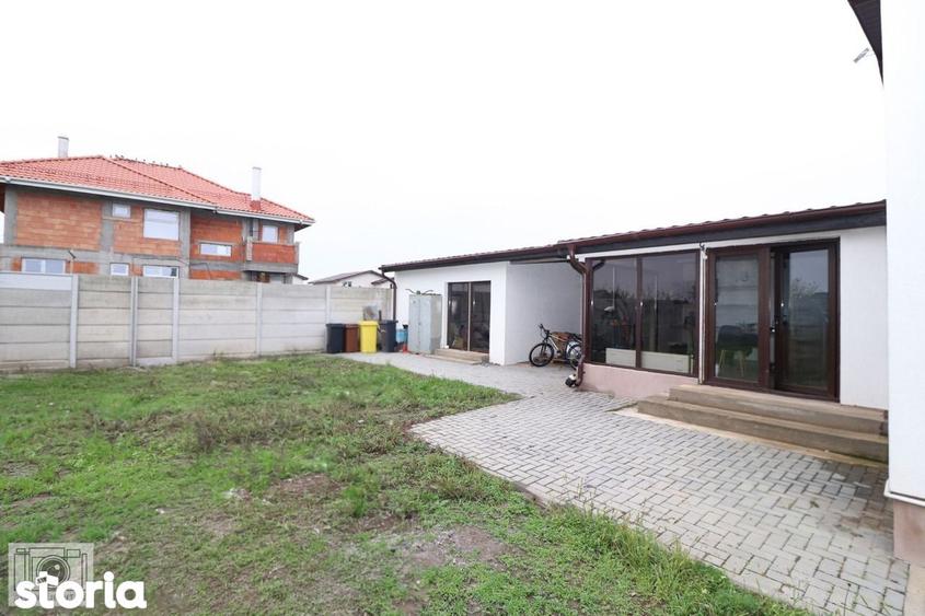 Casă cu 5 camere decomandat cu Canalizare în Ciorogârla