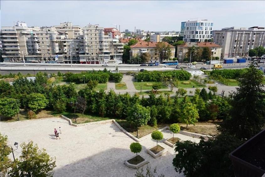 Apartament cu 2 camere si centrala termica langa Teatru - 1