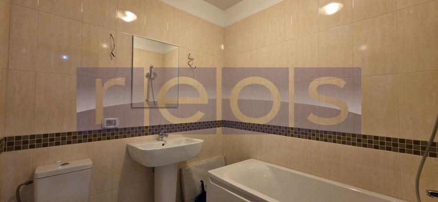 Apartament cu 3 camere semidecomandat, mobilat în Dorobanți