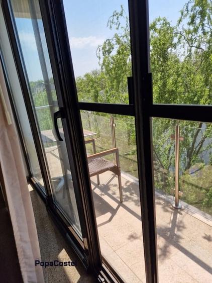 Apartament cu 4 camere decomandat, mobilat în Otopeni