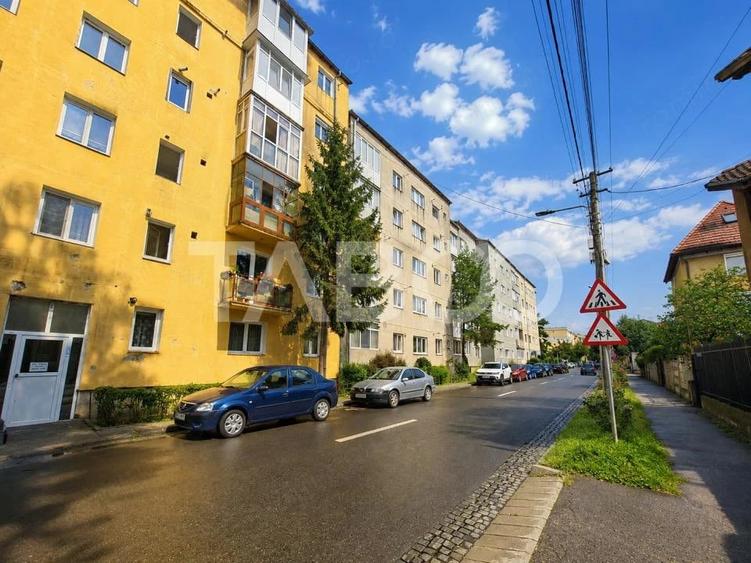 Apartament cu 2 camere nedecomandat în Vasile Aaron