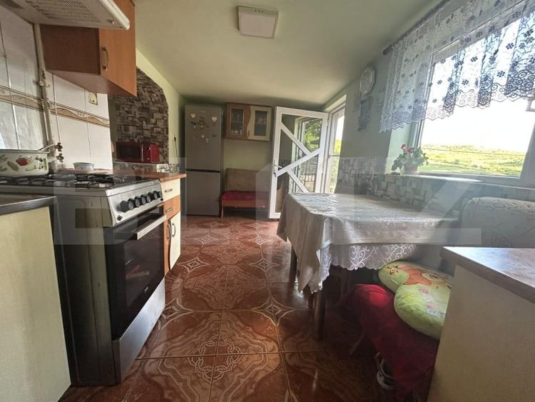 Casă individuală cu 5 camere cu Canalizare în Sud-Vest