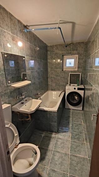 Apartament cu 4 camere decomandat în Vitan Mall